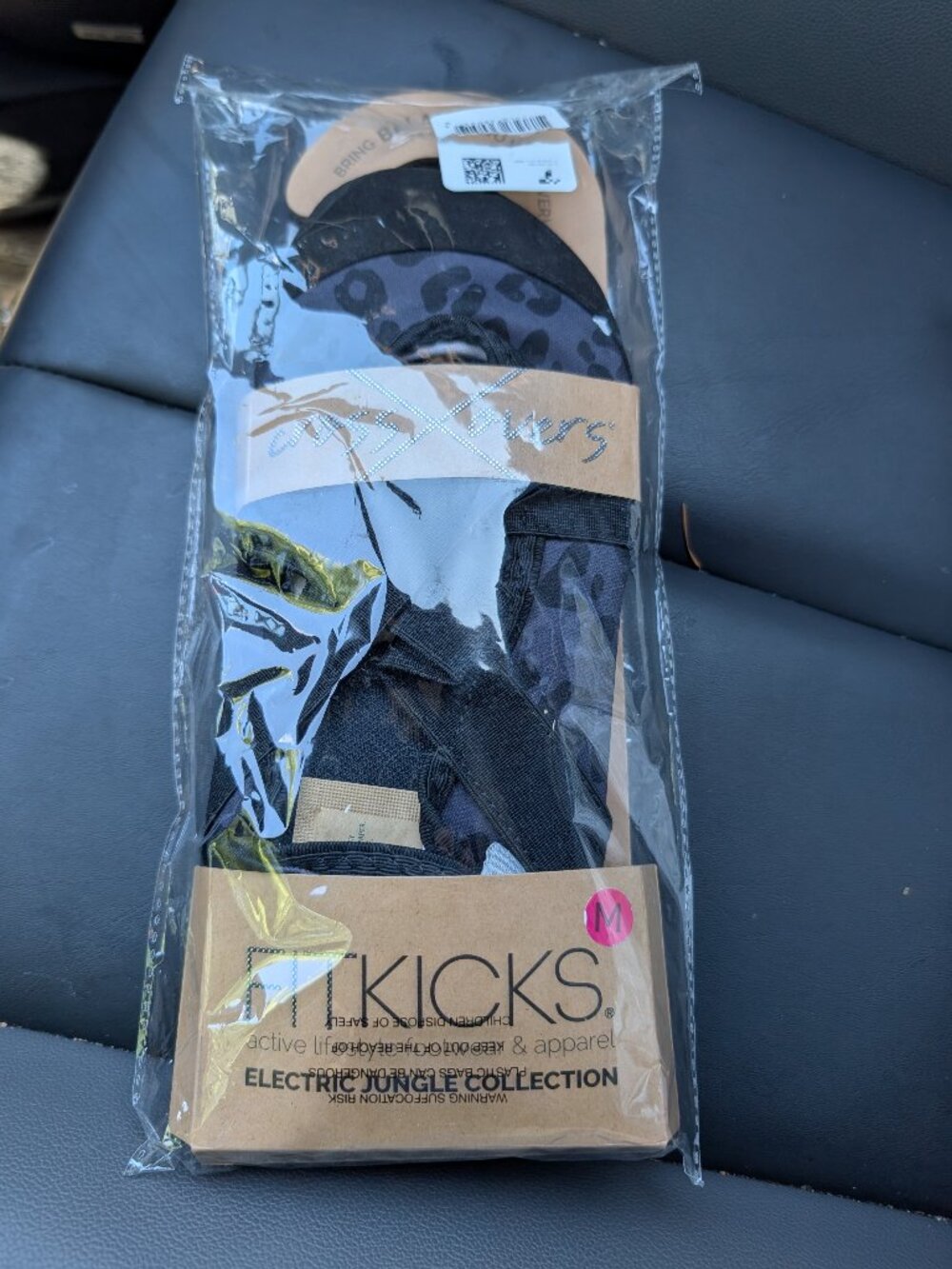 Fitkicks Crossovers Active Lifestyle Water Shoe, Size Medium, Black Leopard